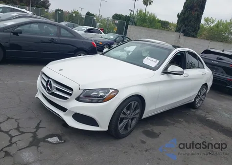 2018 Mercedes-Benz C 300 из США, поврежденный, VIN WDDWF4JB7JR411673